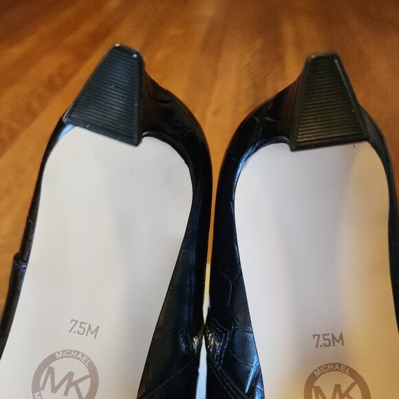 NWOB Michael Kors Cosmo Crocodile Embossed Leather Kitten Heel Dress Bootie - Picture 8 of 14